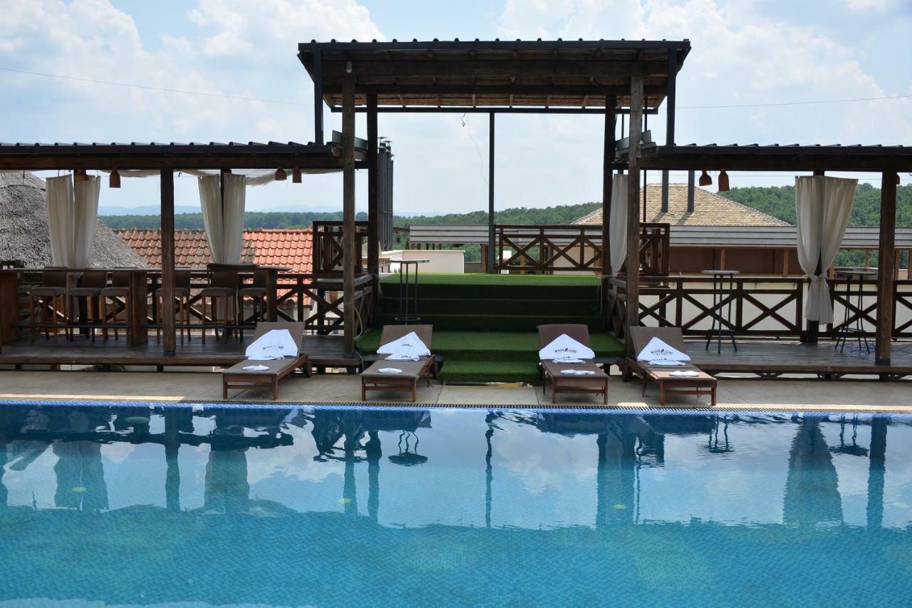 Woodland Resort Kragujevac Bagian luar foto